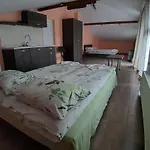 Πανσιόν романс Yagodina
