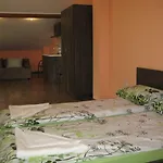 романс Πανσιόν Yagodina