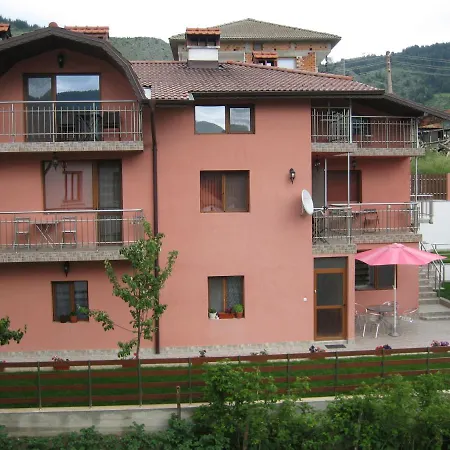 Casa de hóspedes романс Yagodina